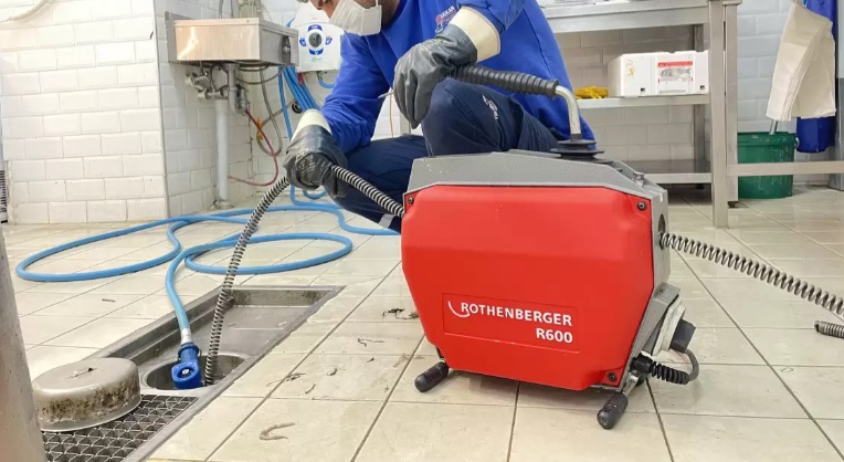 Derince Tesisatci Gider Klozet Açma 